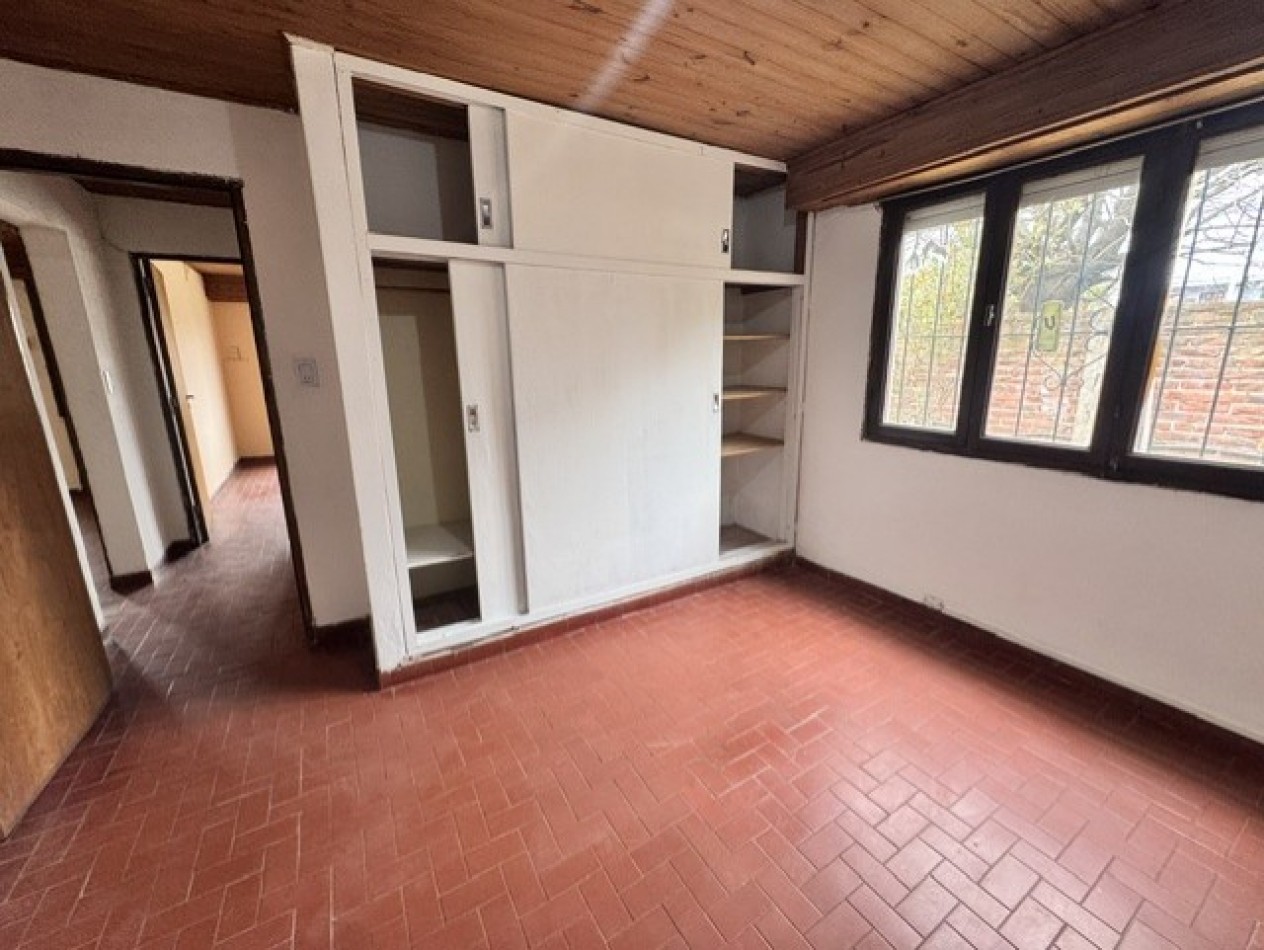ALQUILER CASA 3 AMB. GJE. PATIO 