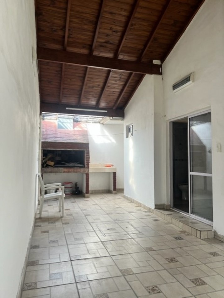 ALQUILER MDP, CASA PUNTA MOGOTES, 3 AMB., GGE. Y PEQUEÑO RETIRO PERIMETRAL