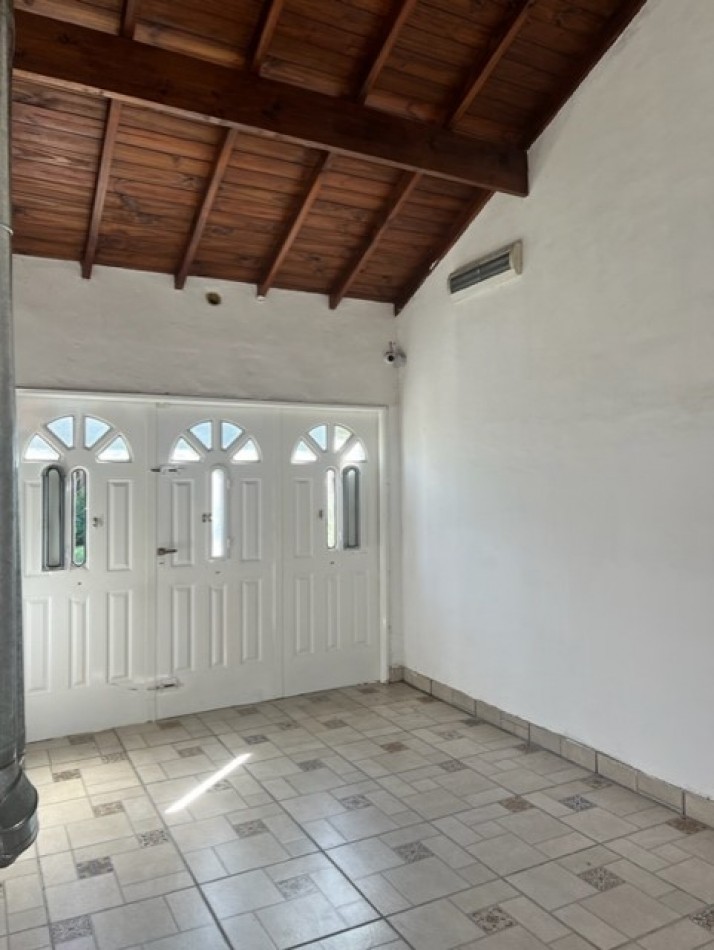 ALQUILER MDP, CASA PUNTA MOGOTES, 3 AMB., GGE. Y PEQUEÑO RETIRO PERIMETRAL