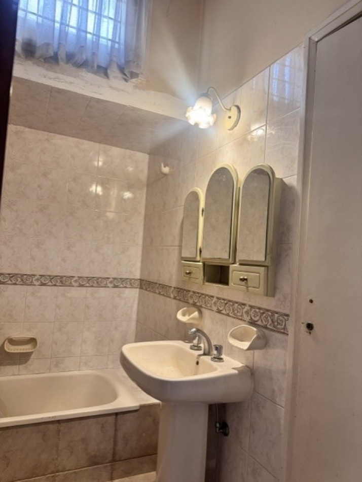 VENTA BARRIO SAN JOSE, chalet tipico MDP, MAS LOCAL AL FRENTE