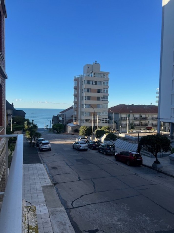 VENTA HERMOSO PISO 3 AMB. CON DEPENDENIAS, TERRAZA PROPIA Y COCHERA, LOMAS DE STELLA MARIS