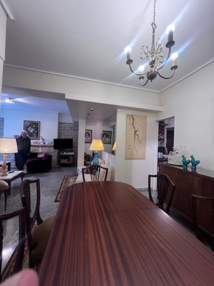 VENTA HERMOSO PISO 3 AMB. CON DEPENDENIAS, TERRAZA PROPIA Y COCHERA, LOMAS DE STELLA MARIS