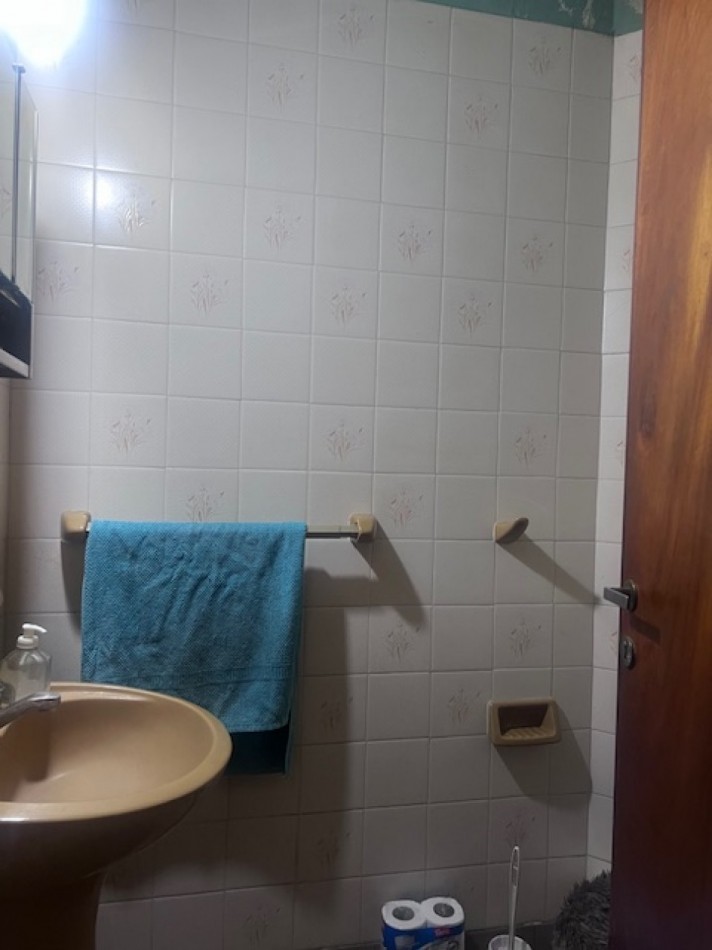 venta chalet en mar del plata, cercano a barrio santa Monica, 3 amb. con parque, garaje y trotadora varios autos.