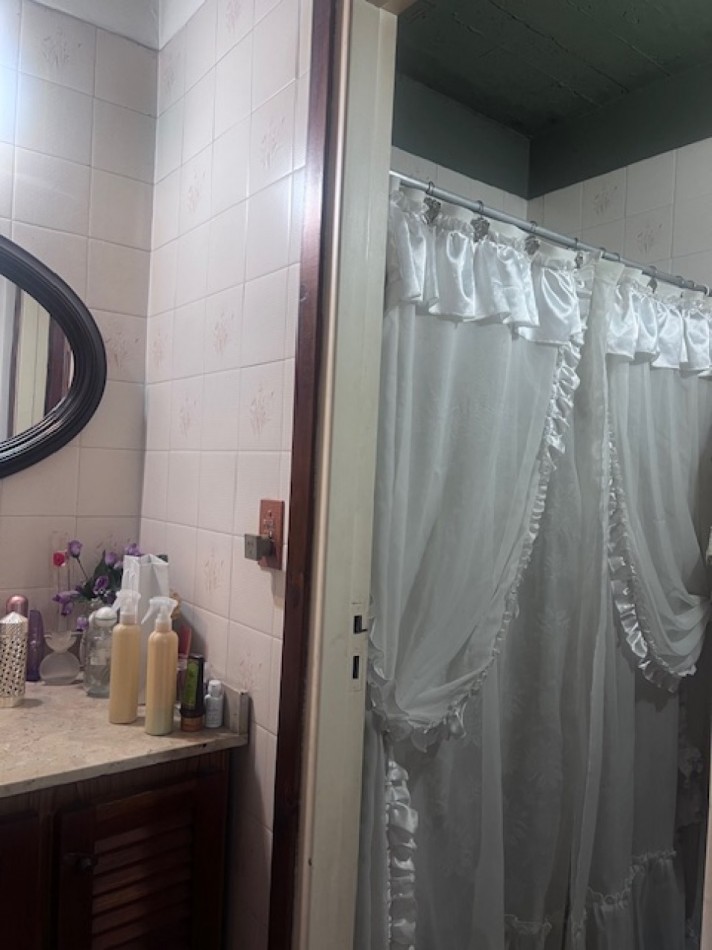 venta chalet en mar del plata, cercano a barrio santa Monica, 3 amb. con parque, garaje y trotadora varios autos.