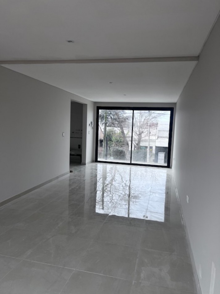 VENTA DEPARAMMENTO/PH EN P.A, 3 MB. EN DUPLEX CON PAQUE VILLA PRIMERA