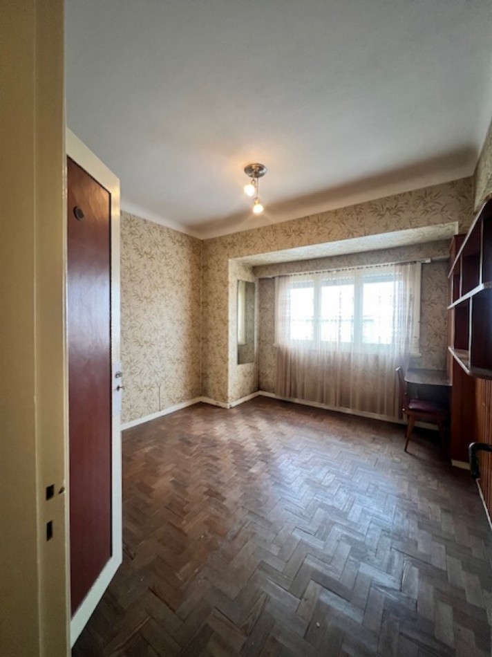 VENTA MAR DEL PLATA, APTO CREDITO !!! BARRIO SAN JOSE, PH, PLANTA ALTA CON BALCON, 3 COMODOS AMBIENTES  CON COCINA COMEDOR  Y PATIO, 