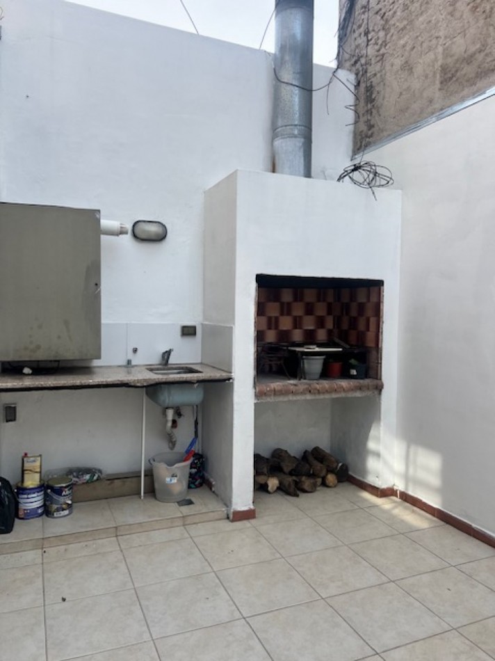 HERMOSO  DUPLEX EN ALQUILER  POR 24 MESES EN MAR DEL PLATA.   3 AMB. ENTRADA DE AUTO , PATIO Y BALCON 