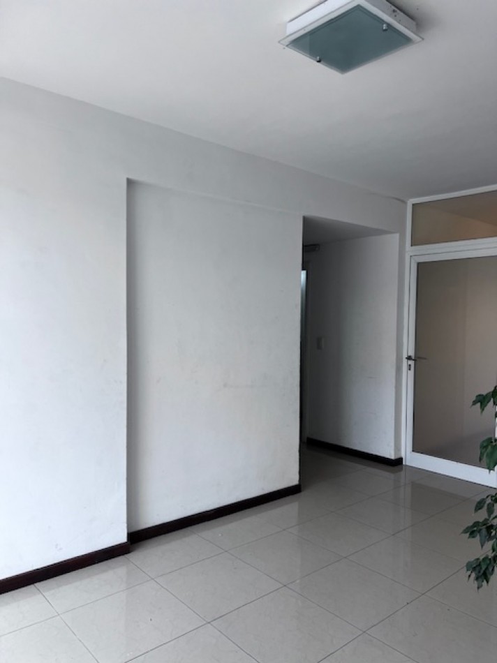 ALQUILER 24 MESES, MAR DEL PLATA,  ZONA CHAUVIN, 3 AMB. AL  FRENTE CON BALCON Y COCHERA