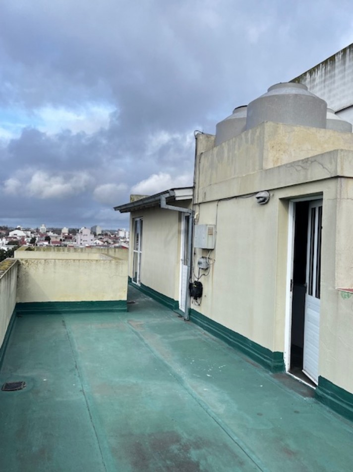 ALQUILER 24 MESES, MAR DEL PLATA,  ZONA CHAUVIN, 3 AMB. AL  FRENTE CON BALCON Y COCHERA