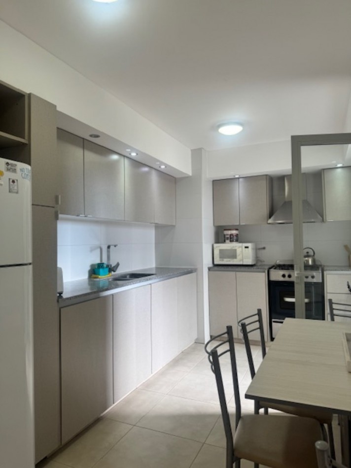 DEPARTAMENTO 3 AMBIENTES EN VENTA  EN  PLAYA  CHICA, MODERNO Y CON VISTA AL  MAR