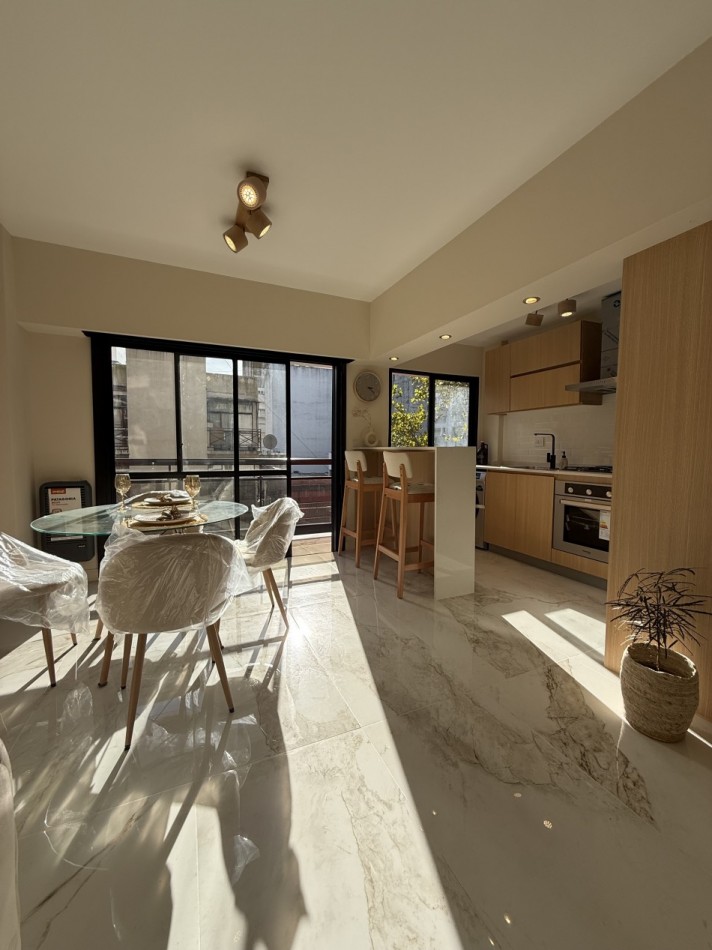 2 ambientes en venta zona Aldrey