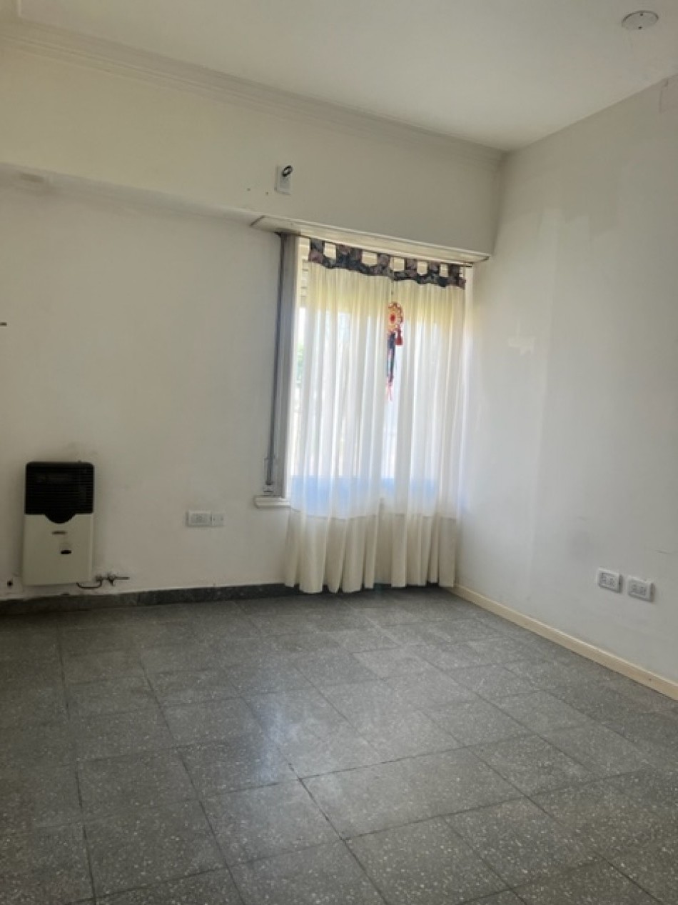 ALQUILER MDP, CASA PUNTA MOGOTES, 3 AMB., GGE. Y PEQUEÑO RETIRO PERIMETRAL
