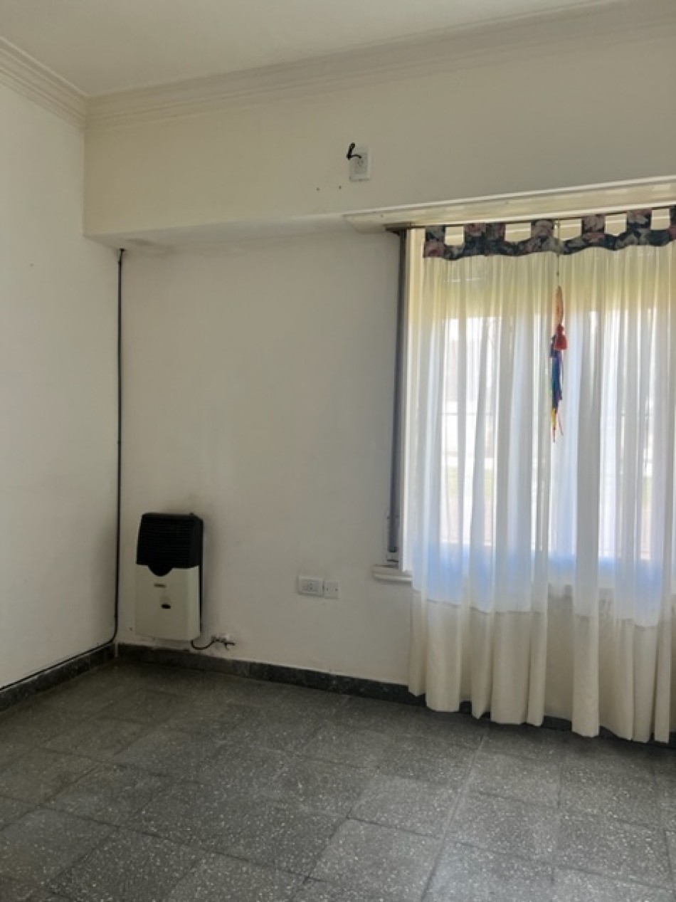 ALQUILER MDP, CASA PUNTA MOGOTES, 3 AMB., GGE. Y PEQUEÑO RETIRO PERIMETRAL