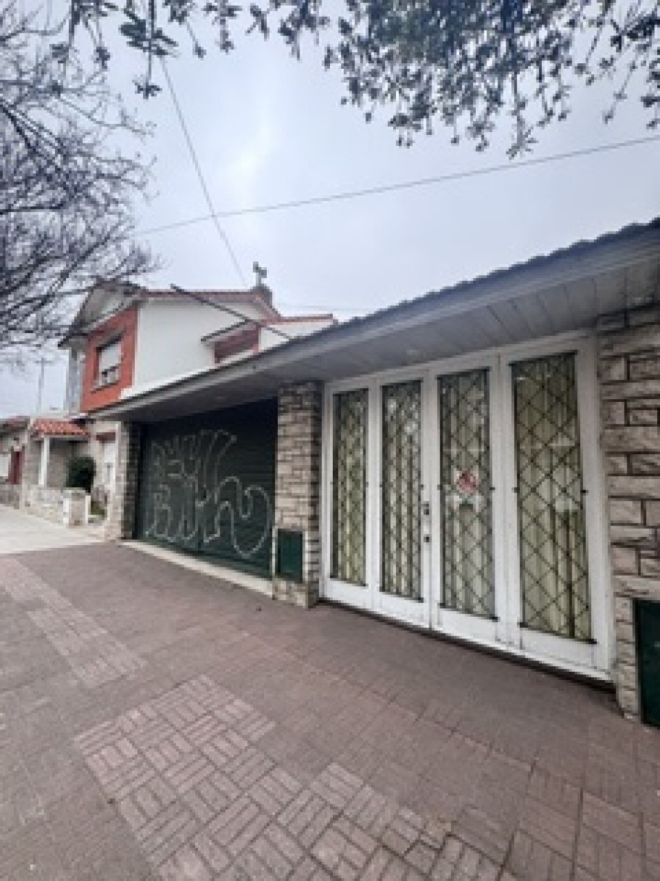VENTA BARRIO SAN JOSE, chalet tipico MDP, MAS LOCAL AL FRENTE