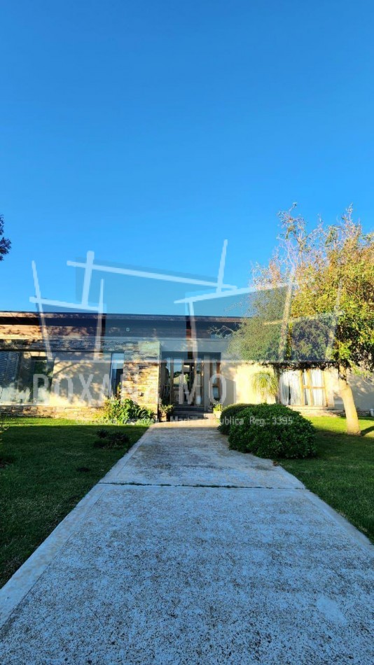 VENTA IMPACTANTE CHALET EN  RUMENCO, LOS CEIBOS NORTE, EMPLAZADO EN LOTE DE PRIVILEGIO
