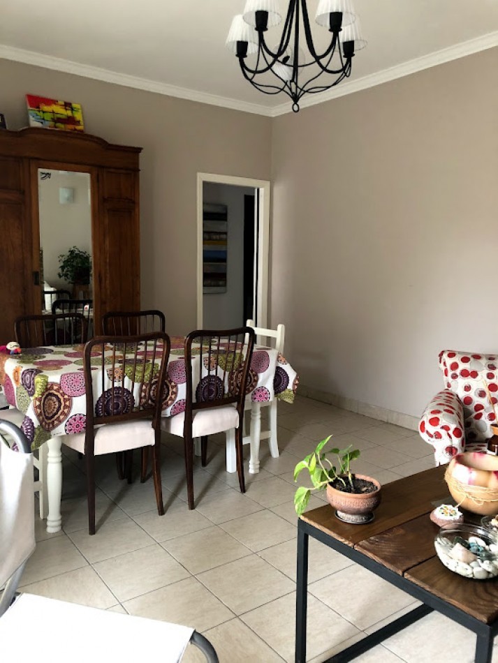 DISPONIBLE DICIEMBRE, ALQUILER por temporada corta o de verano en  Mar del Plata !!! DEPARTAMENTO  2 amb.  2/3 PLAZAS. MUY AMPLIO, LUMINOSO Y TRANQUILO.  ZONA CHAUVIN, 1o PISO POR  ESCALERA,  HERMOSO !!!!