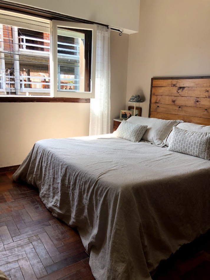 DISPONIBLE DICIEMBRE, ALQUILER por temporada corta o de verano en  Mar del Plata !!! DEPARTAMENTO  2 amb.  2/3 PLAZAS. MUY AMPLIO, LUMINOSO Y TRANQUILO.  ZONA CHAUVIN, 1o PISO POR  ESCALERA,  HERMOSO !!!!