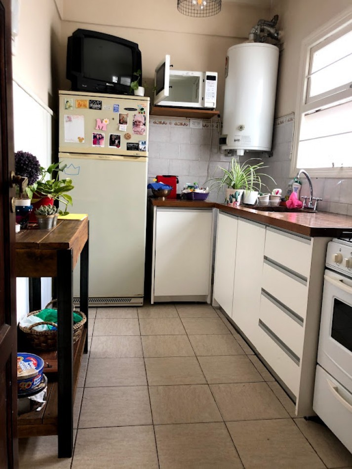 DISPONIBLE DICIEMBRE, ALQUILER por temporada corta o de verano en  Mar del Plata !!! DEPARTAMENTO  2 amb.  2/3 PLAZAS. MUY AMPLIO, LUMINOSO Y TRANQUILO.  ZONA CHAUVIN, 1o PISO POR  ESCALERA,  HERMOSO !!!!