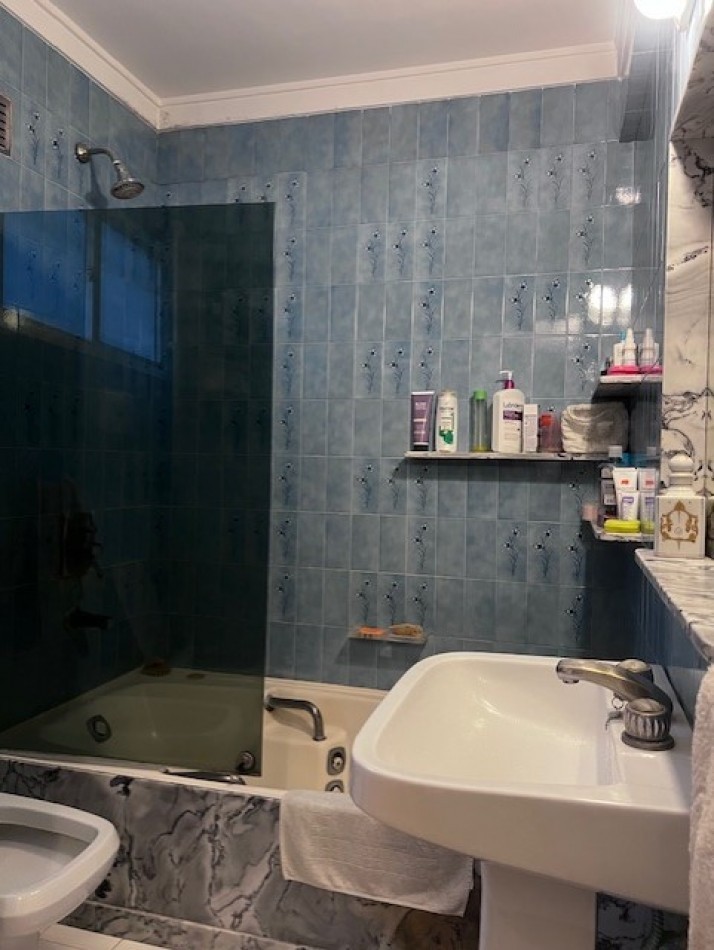 VENTA HERMOSO DEPARTAMENTO 3 AMB. CON DEPENDENIAS, TERRAZA PROPIA Y COCHERA, LOMAS DE STELLA MARIS