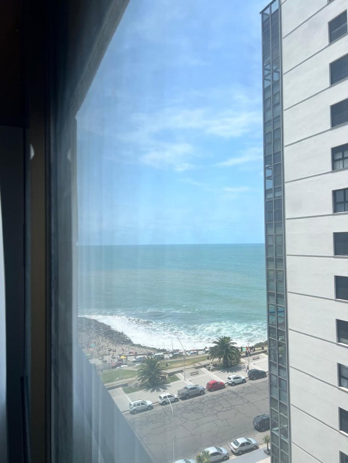 ALQUILER 24 MESES, MDP, IMPACTANTE PISO DE 3 AMB. LIVING COMEDOR, COCINA COMEDOR, LAVADERO , BALCONES, DOS COCHERAS, VISTA PLENA AL MAR  DESDE TODOS LOS AMBIENTES, UNICO !!!! CON MUEBLES !!!!