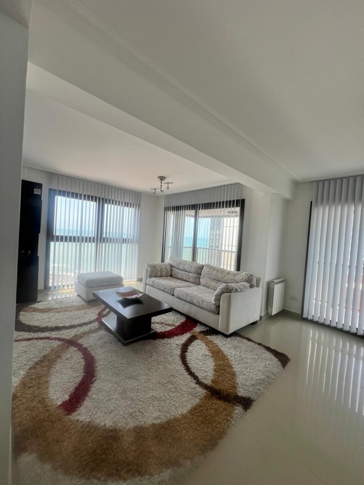 ALQUILER 24 MESES, MDP, IMPACTANTE PISO DE 3 AMB. LIVING COMEDOR, COCINA COMEDOR, LAVADERO , BALCONES, DOS COCHERAS, VISTA PLENA AL MAR  DESDE TODOS LOS AMBIENTES, UNICO !!!! CON MUEBLES !!!!