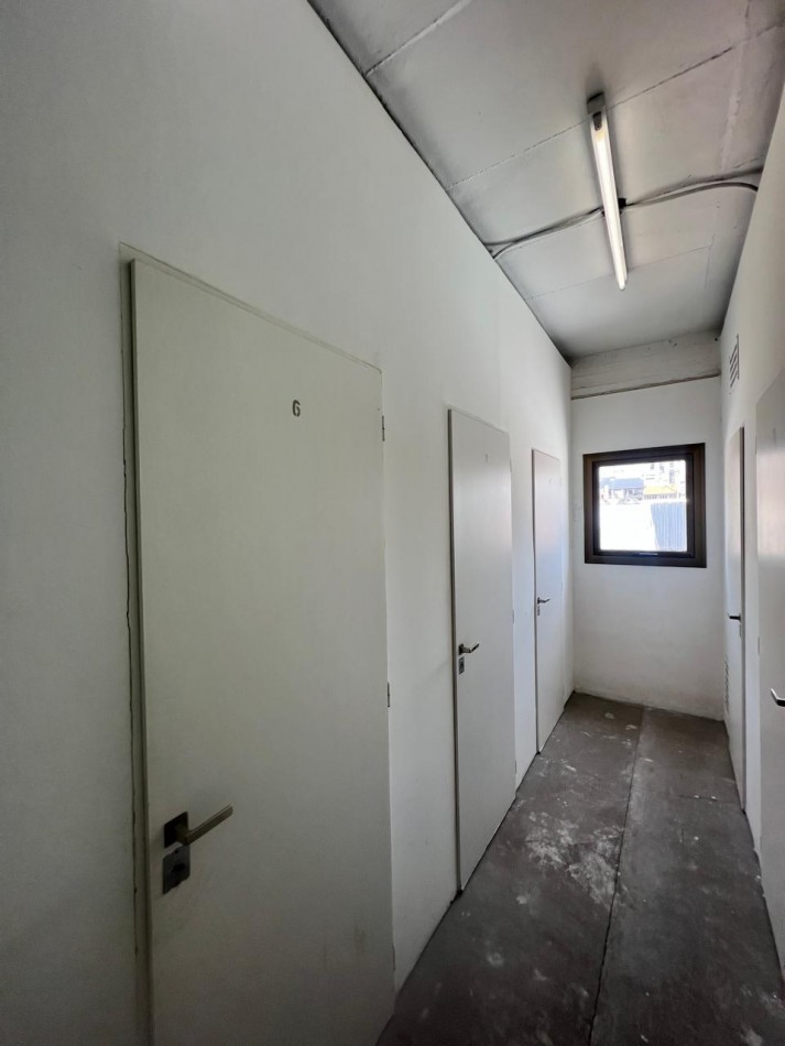ALQUILER 24 MESES, MDP, IMPACTANTE PISO DE 3 AMB. LIVING COMEDOR, COCINA COMEDOR, LAVADERO , BALCONES, DOS COCHERAS, VISTA PLENA AL MAR  DESDE TODOS LOS AMBIENTES, UNICO !!!! CON MUEBLES !!!!