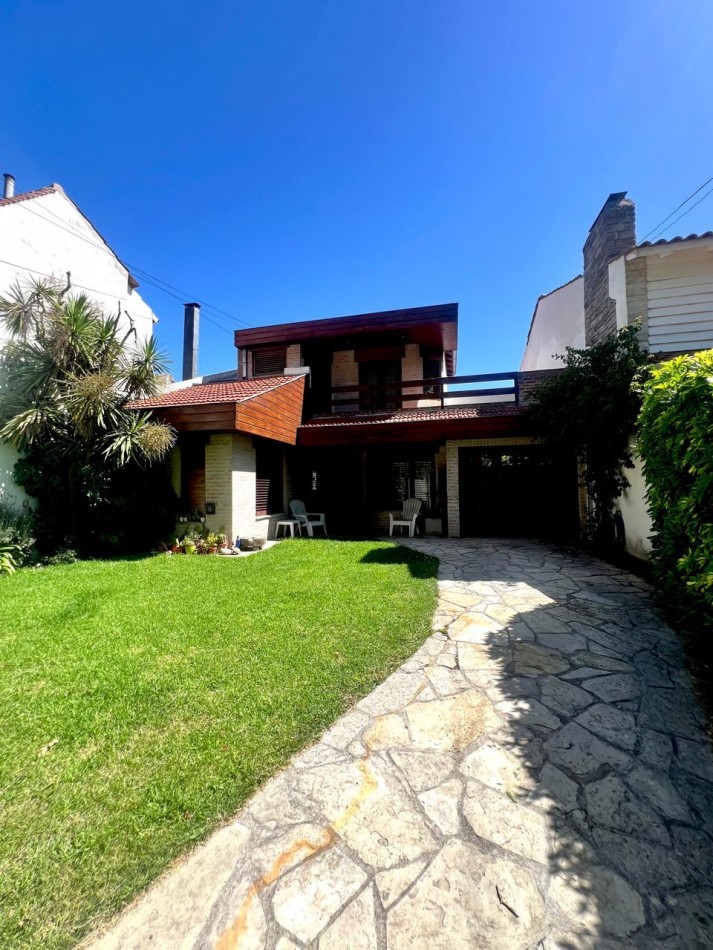 VENTA| CHALET| 4 AMBIENTES| PLAYA GRANDE