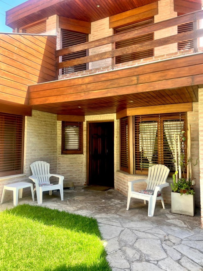 VENTA| CHALET| 4 AMBIENTES| PLAYA GRANDE