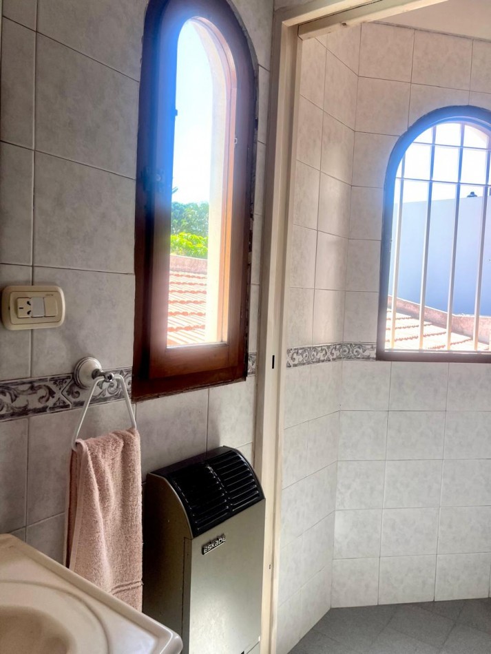 VENTA| CHALET| 4 AMBIENTES| PLAYA GRANDE