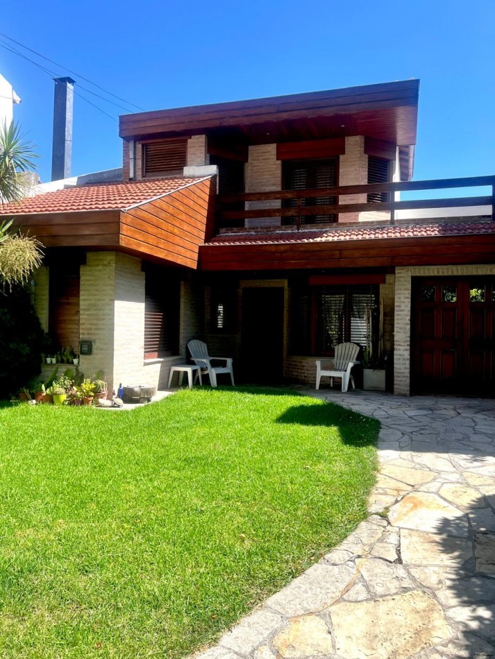 VENTA| CHALET| 4 AMBIENTES| PLAYA GRANDE