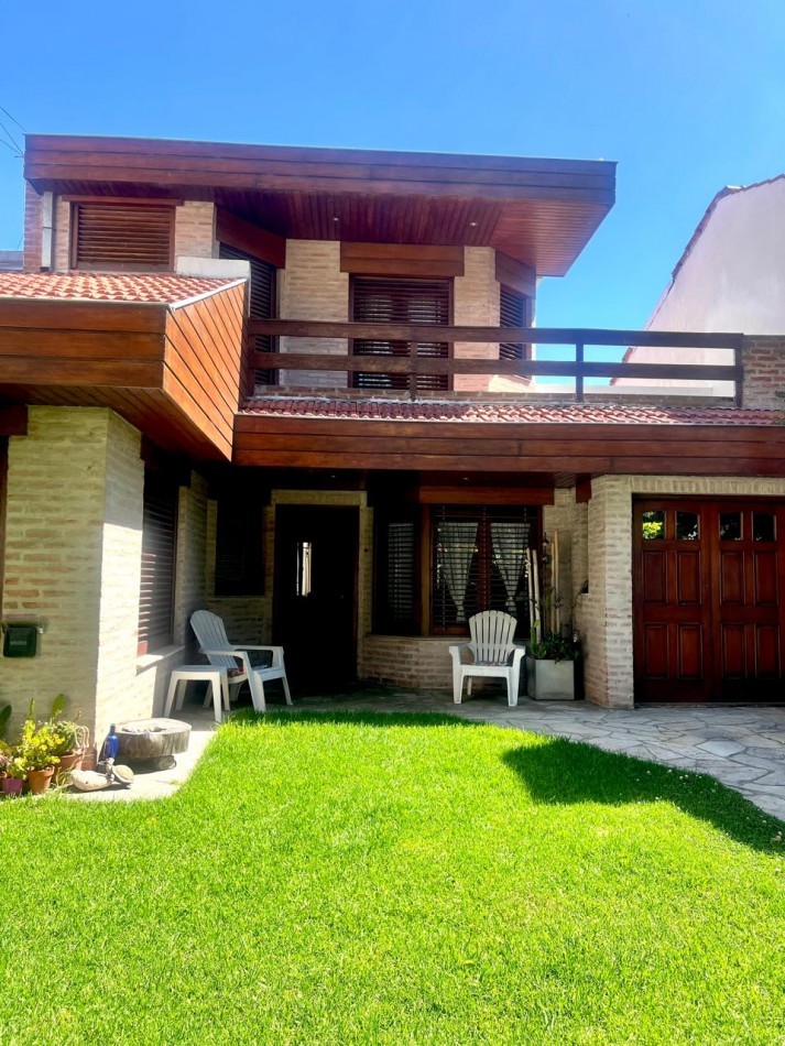 VENTA| CHALET| 4 AMBIENTES| PLAYA GRANDE
