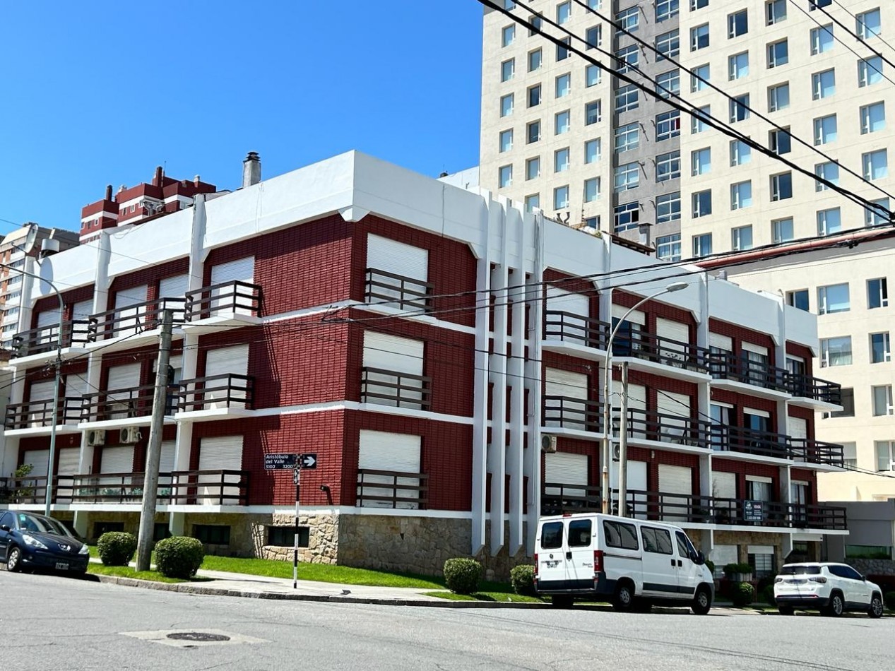 VENTA MDP, PLAYA GRANDE, DEPTO A MTS DEL MAR, 3 AMB CON DEPENDENCIA, COCHERA Y TERRAZA PROPIA, VISTA PLENA A PLAYA GRANDE