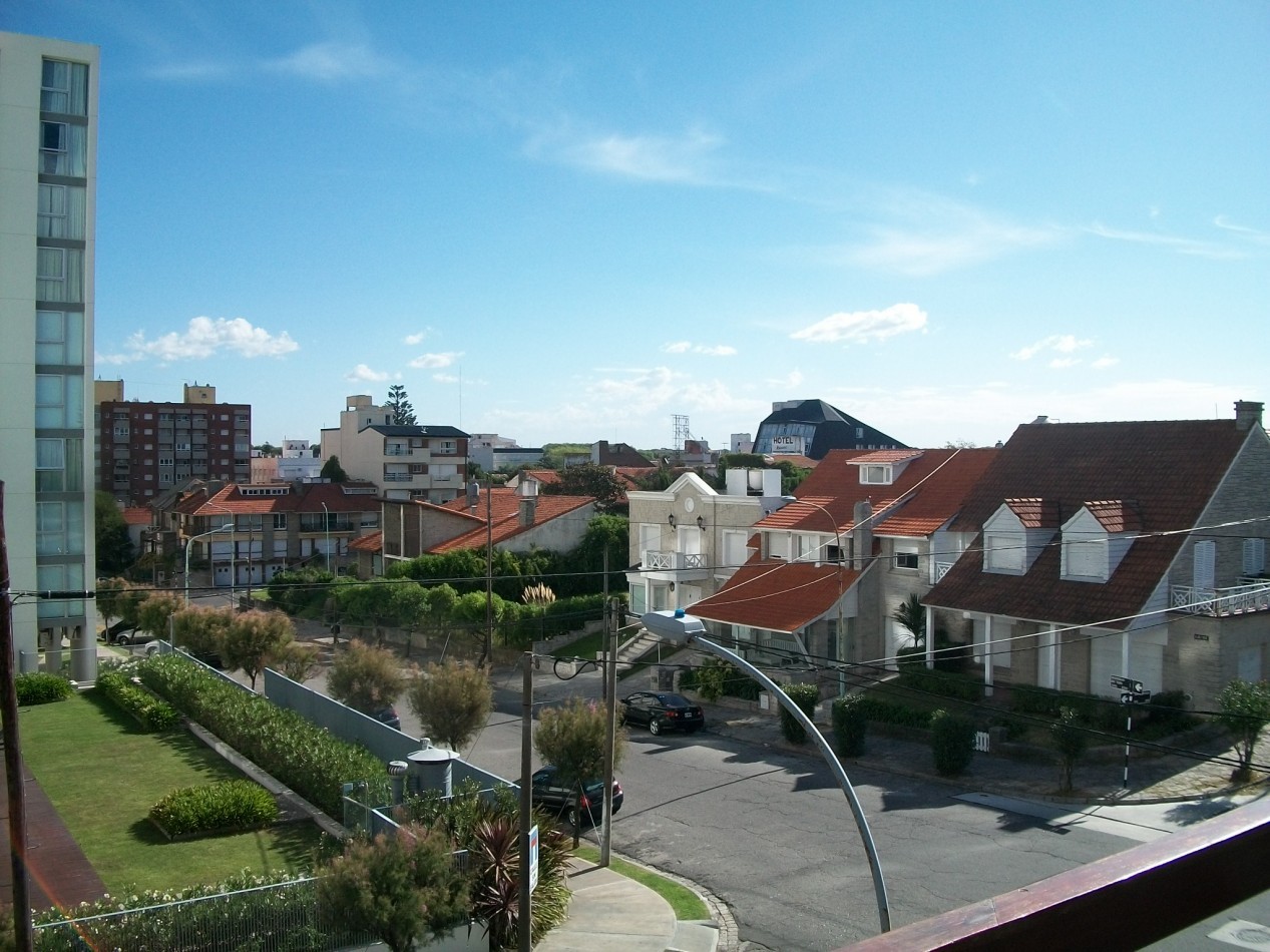 VENTA MDP, PLAYA GRANDE, DEPTO A MTS DEL MAR, 3 AMB CON DEPENDENCIA, COCHERA Y TERRAZA PROPIA, VISTA PLENA A PLAYA GRANDE