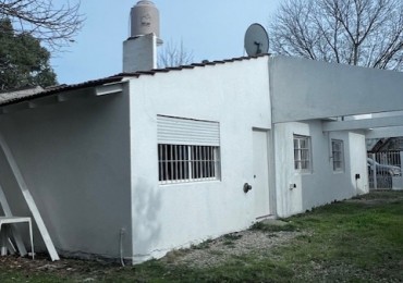 NUEVO VALOR!!! RETASADA !!!  VENTA CASA AMERICANA EN LOTE PROPIO !!! casa de 3 amb. o casa con dpto independiente, apta dos familias,  en caisamar con gran lote y posibilidades de ampliar