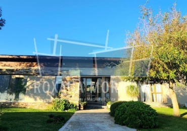 VENTA IMPACTANTE CHALET EN  RUMENCO, LOS CEIBOS NORTE, EMPLAZADO EN LOTE DE PRIVILEGIO